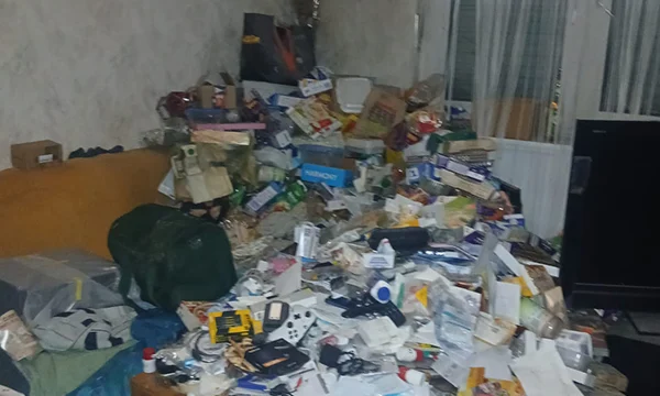 messie-wohnung-koeln-entruempelung-vorher